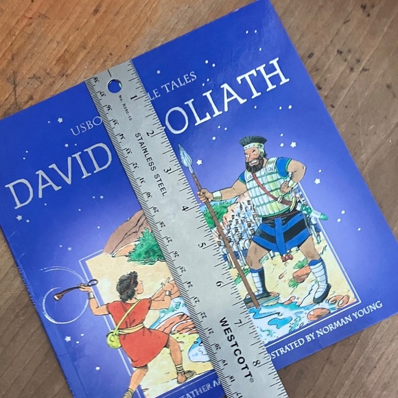 Usborne Bible Tales: David & Goliath Storybook - softcover - Picture 13 of 16